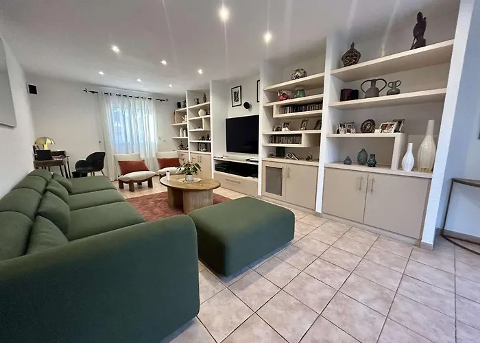 Villa 5 Pieces 7 Couchages St Cyprien Sc000-5ja *