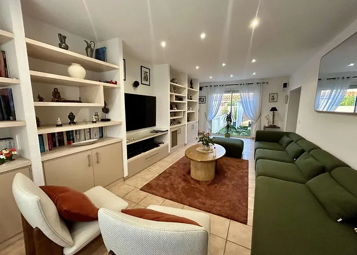 5 Pieces 7 Couchages St Cyprien Sc000-5ja